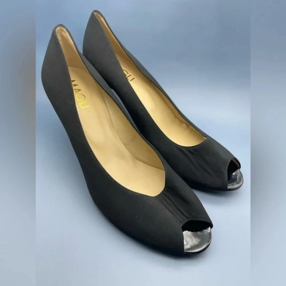 Bruno Magli Novati Peep Toe Kitten Heel Pumps, Black, Size 10, NWOT - Picture 2 of 9
